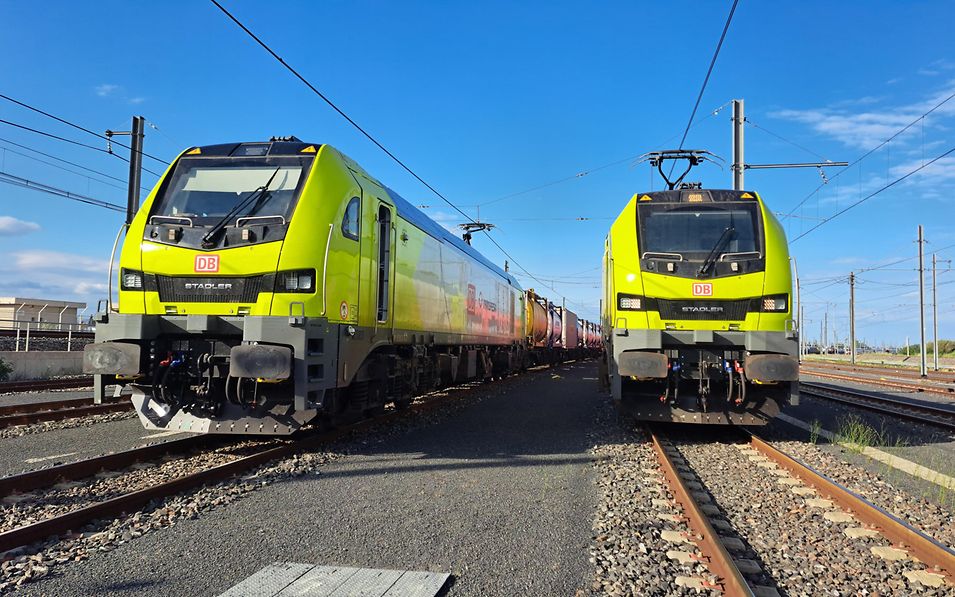 Dos locomotoras EURO 6000 