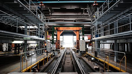 Interior of axle-changing facility 