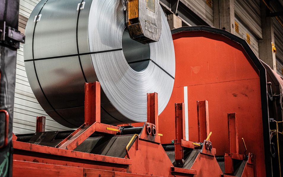 Bobinas de acero en vagón 